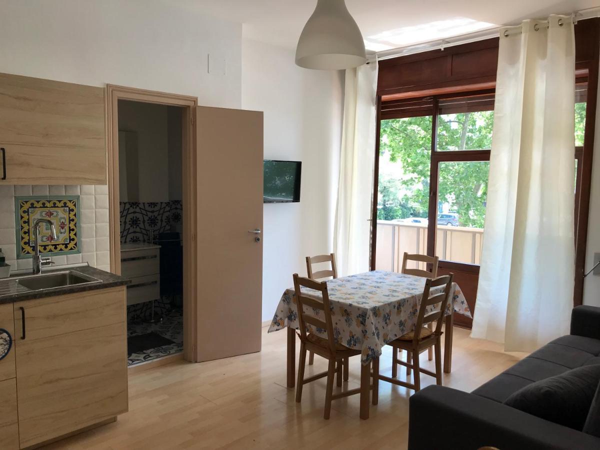 Casa Vacanza Brezza Di Maestrale Salerno Exterior foto