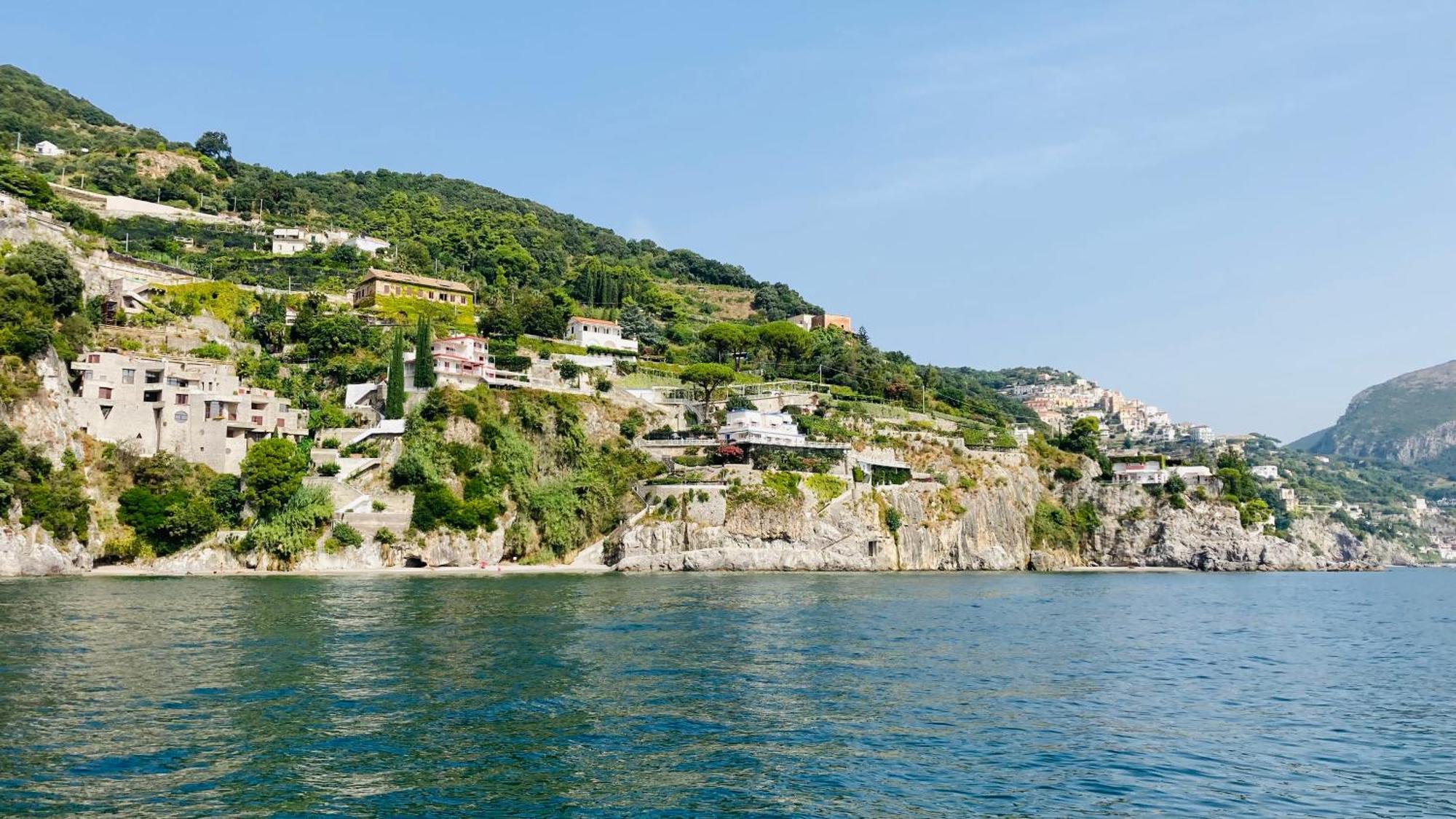 Casa Vacanza Brezza Di Maestrale Salerno Exterior foto