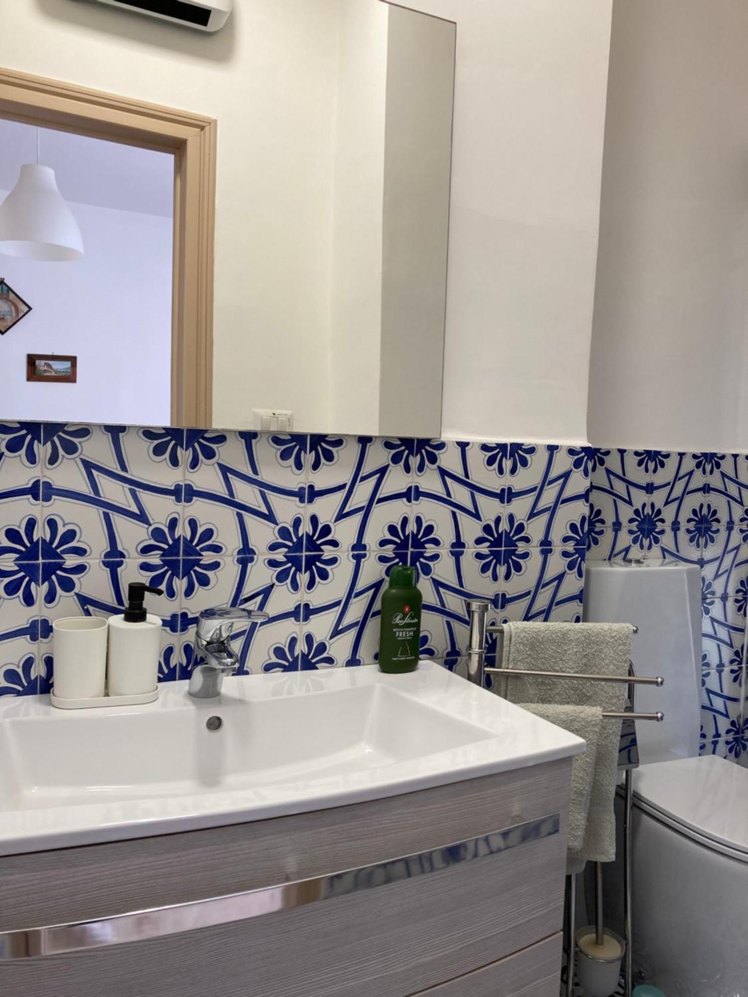 Casa Vacanza Brezza Di Maestrale Salerno Exterior foto